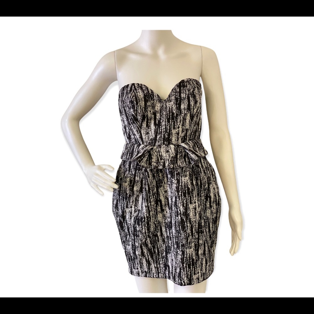 Nasty Abstract Dress